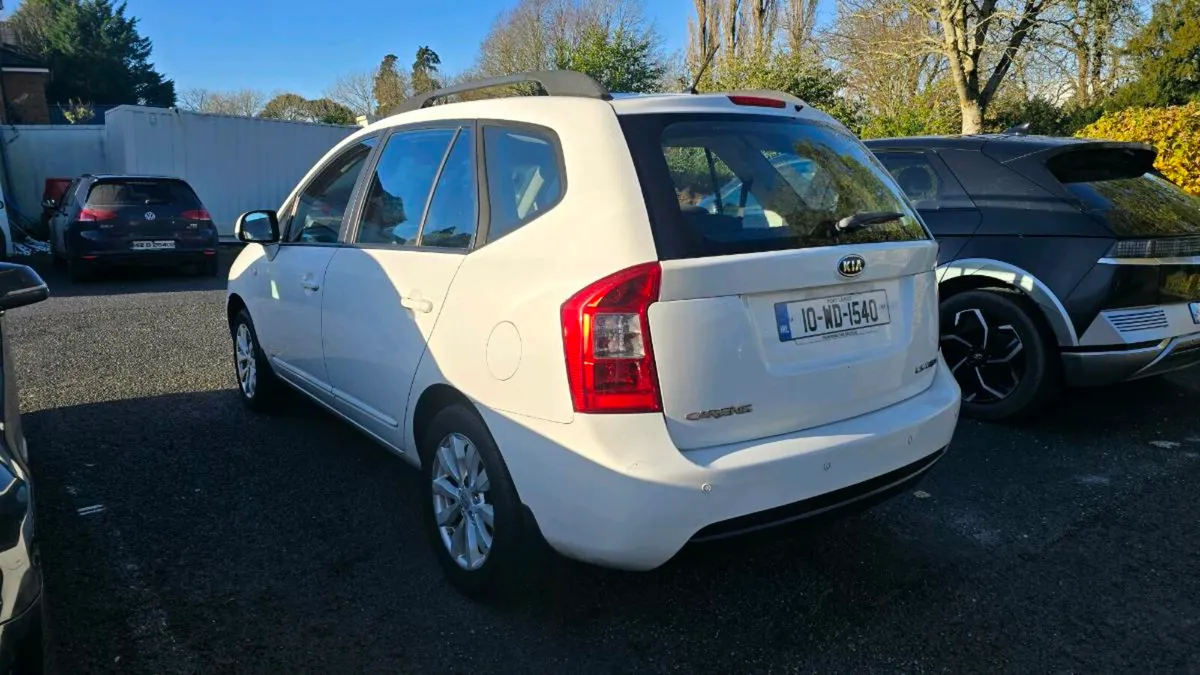 2010 Kia Carens 2.0 CRDI 7 Seats💺 - Image 3