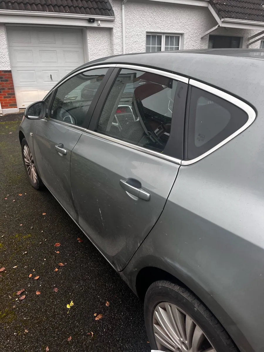 Opel Astra Excite 1.6 CDTI 11OPS ECO - Image 4