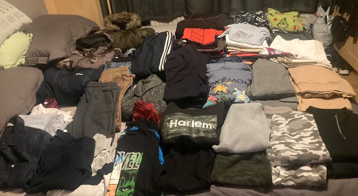 Boys clothes - Image 1