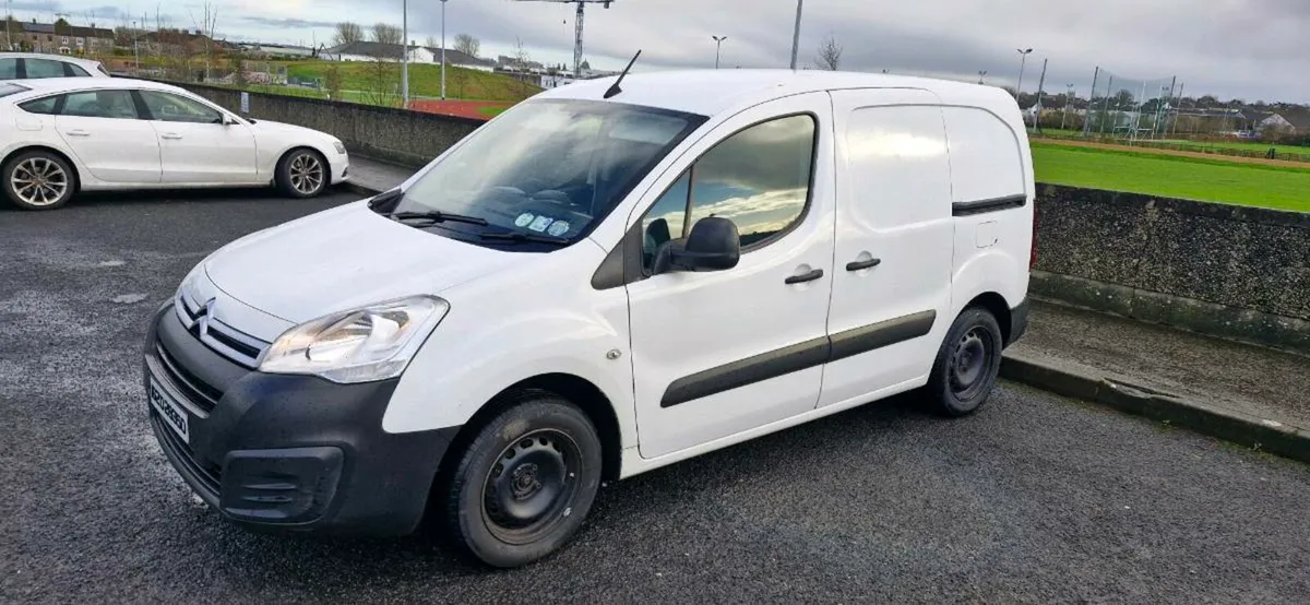 Citroën berlingo fresh cvrt test today - Image 2