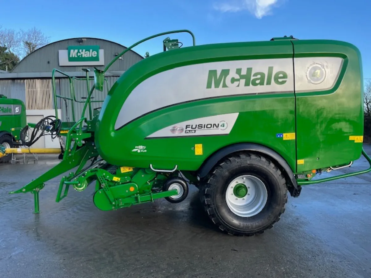 McHale Fusion 4 Plus Baler Combination - Image 2