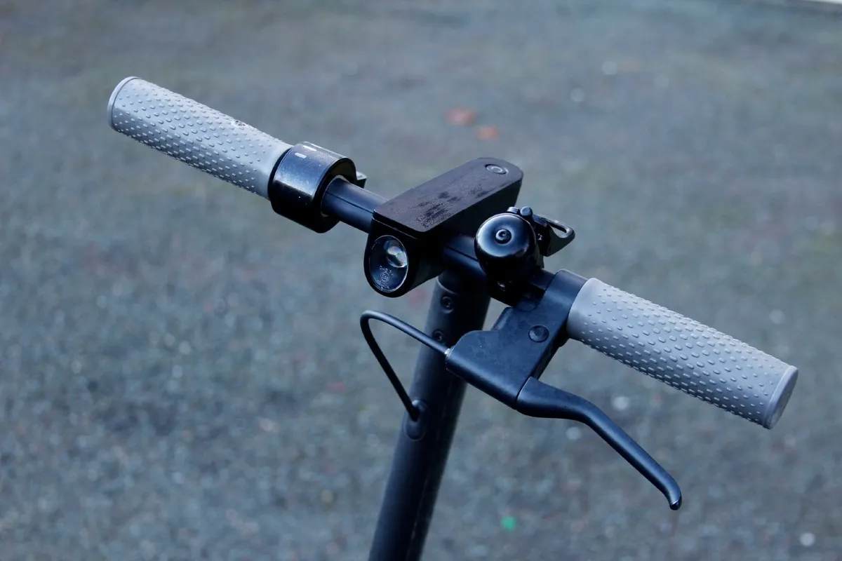 eScooter -  Mi Adult Scooter - Image 4