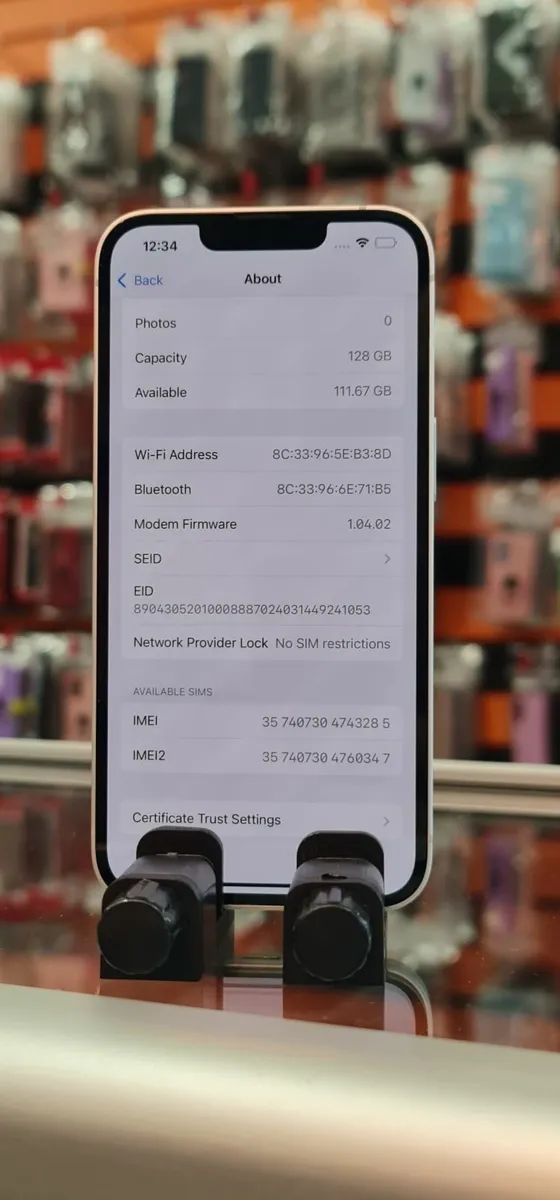 IPhone 16 E 128GB 2ND HAND - Image 3