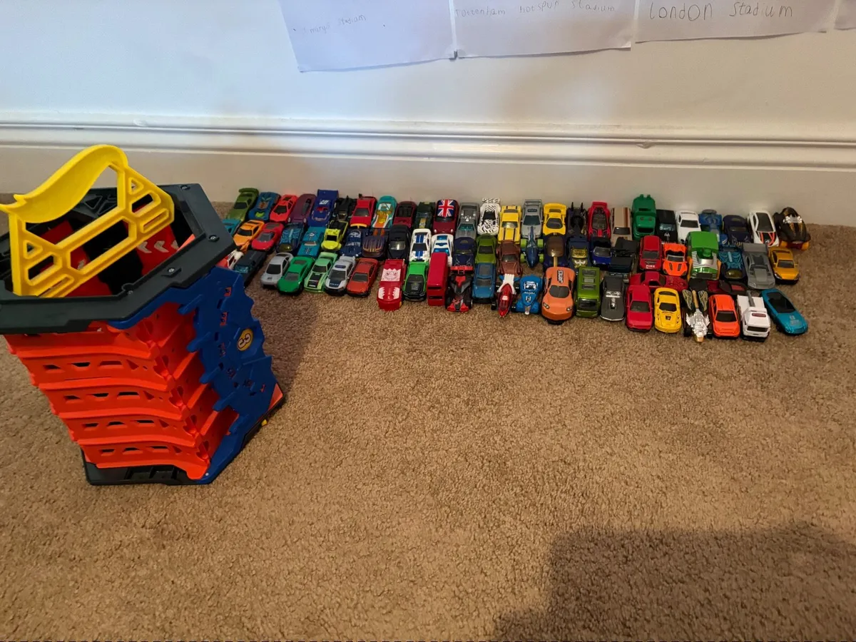 Hot Wheels Cars and Case - Image 1