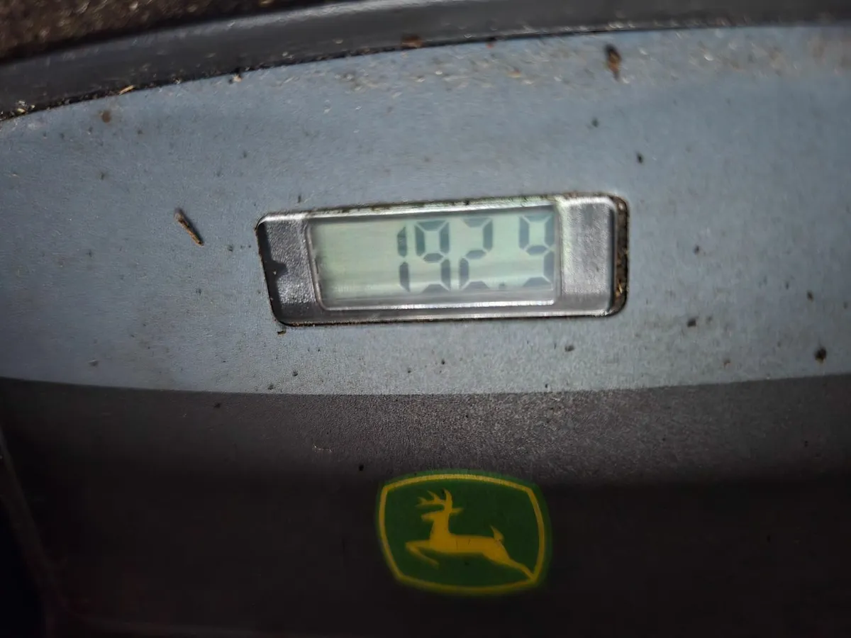 John Deere Lawn mower