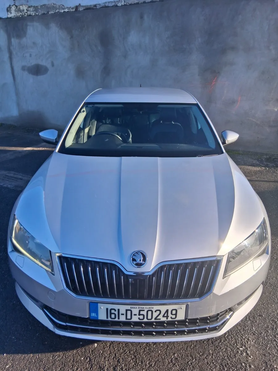 2016 Skoda Superb - Image 1