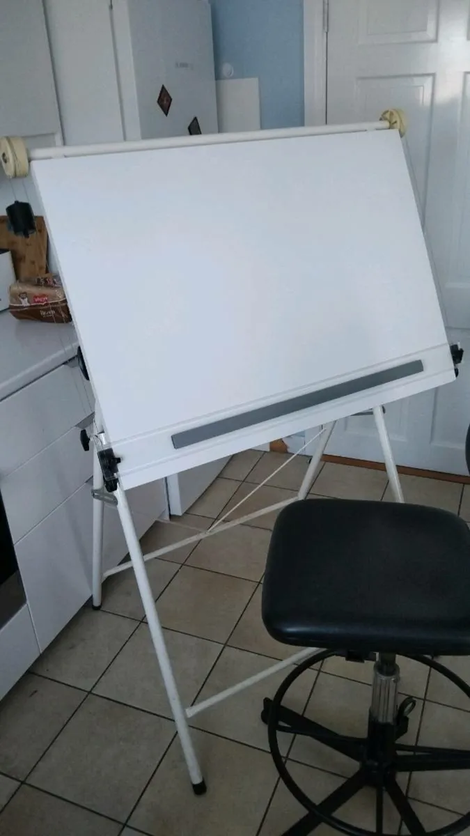 A1 DRAWING BOARD AND DRAUGHTING CHAIR - Image 2