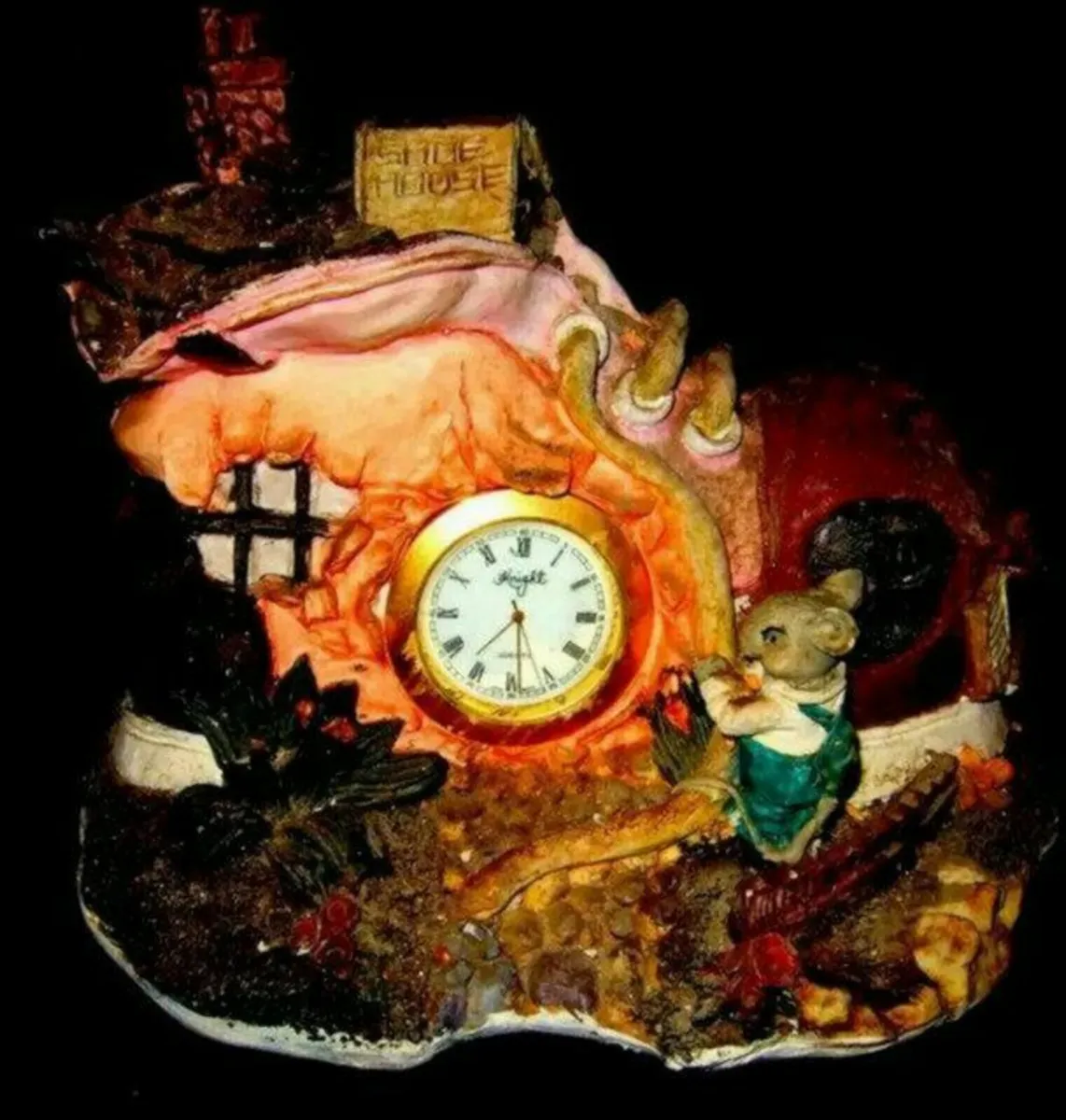 Charming Vintage Traditional Nursery Clock - Image 1