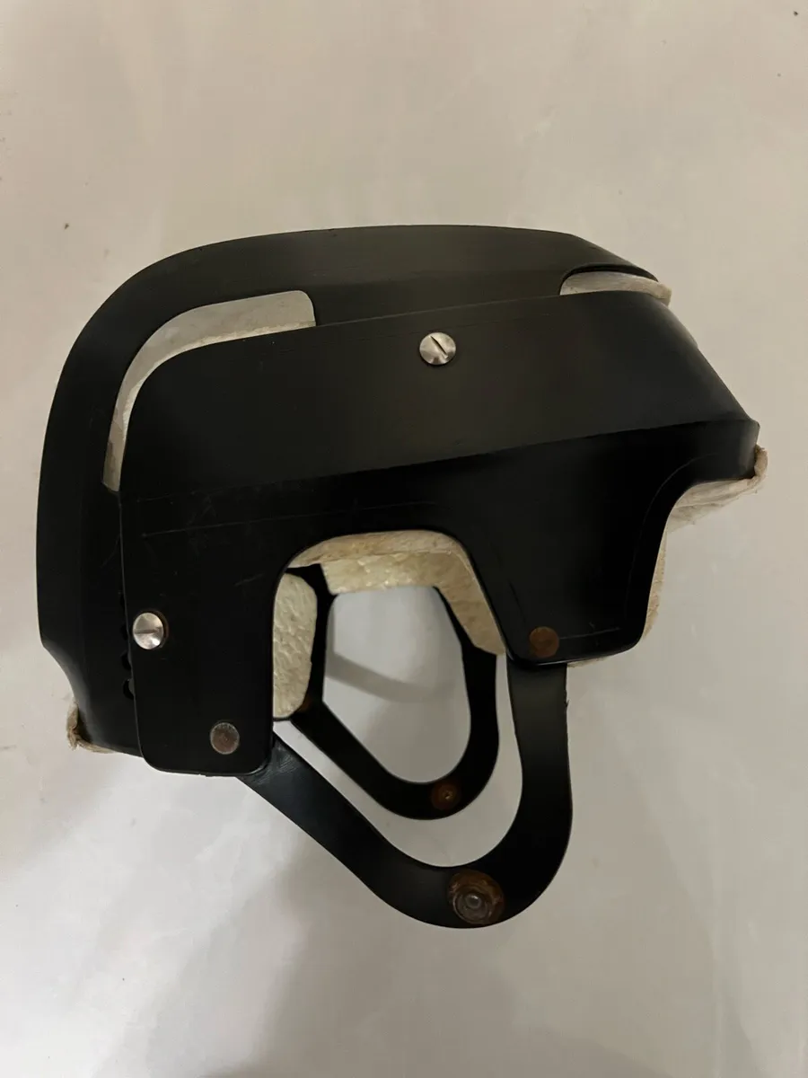 Old style Cooper Helmet - Image 2