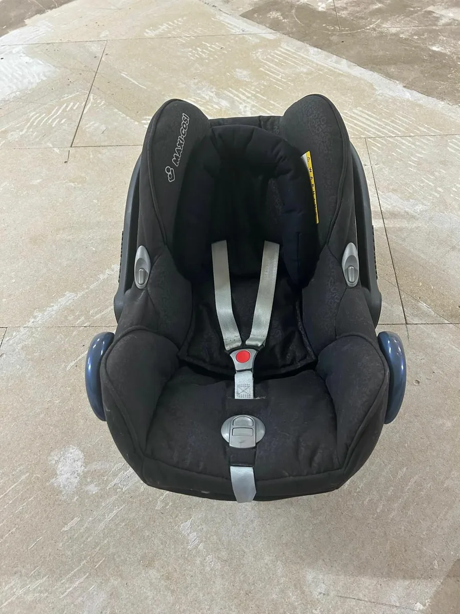 Baby car seat - Image 2