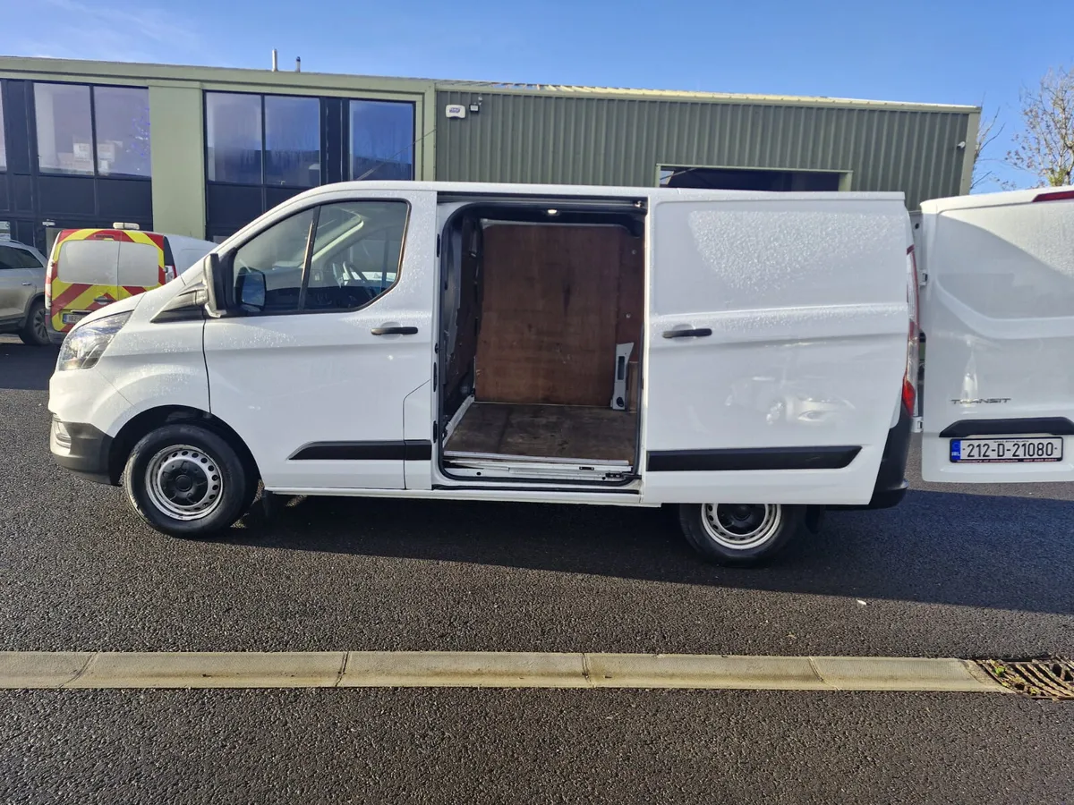 Ford Transit Custom 2021 - Image 3