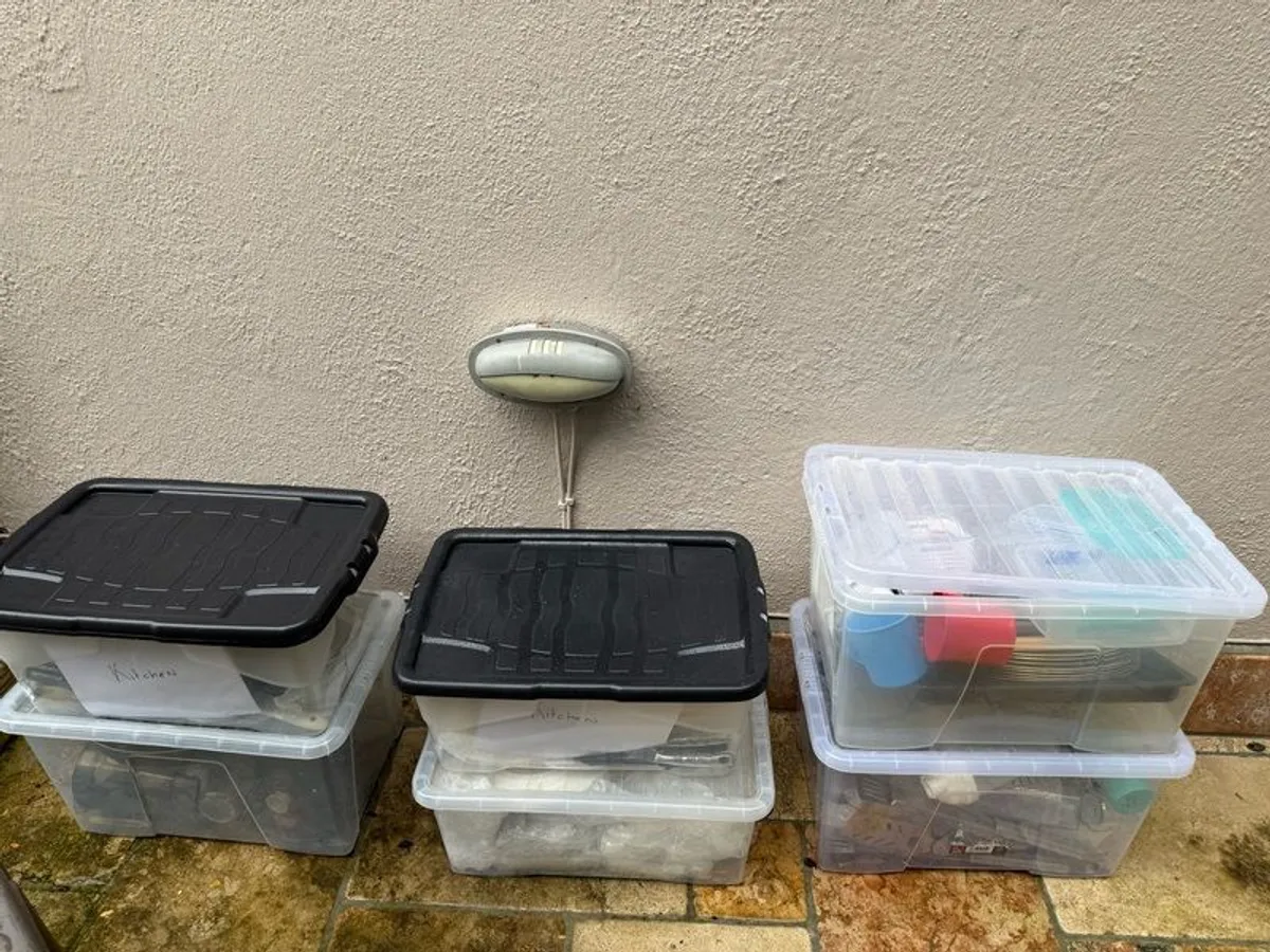 6 boxes of mixed kitchen items - Image 1