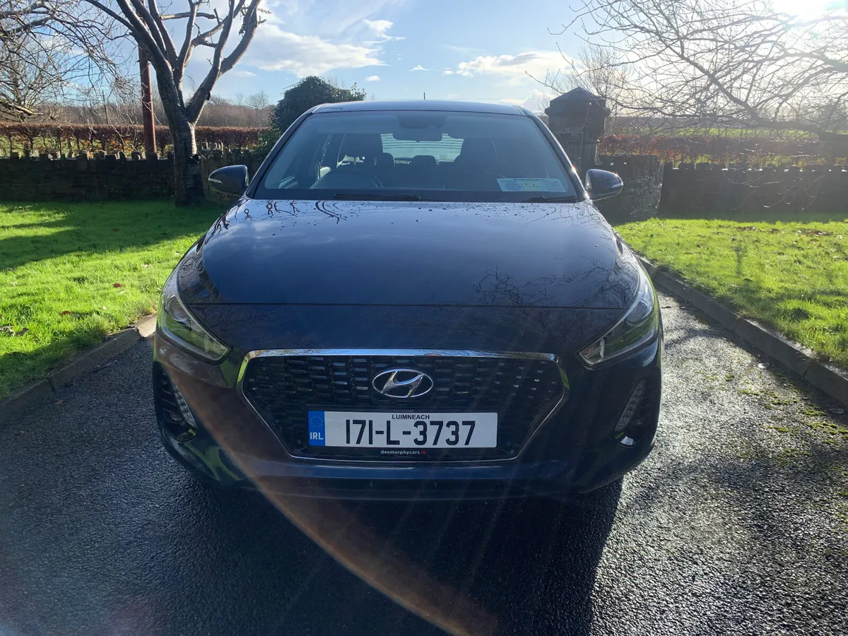 Hyundai i30 2017 1.4 PETROL - Image 3