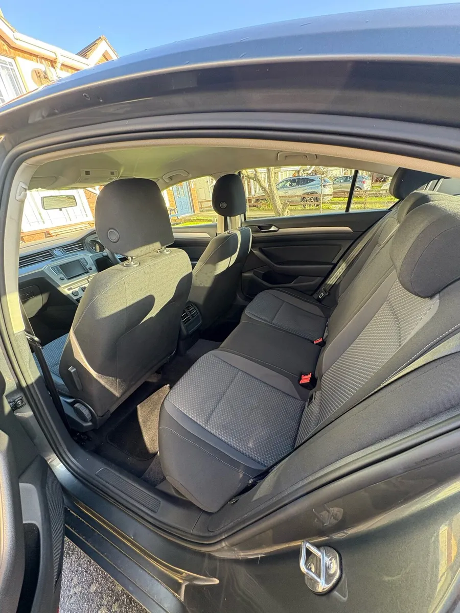 Passat 2015 2.0 TDI - Image 3