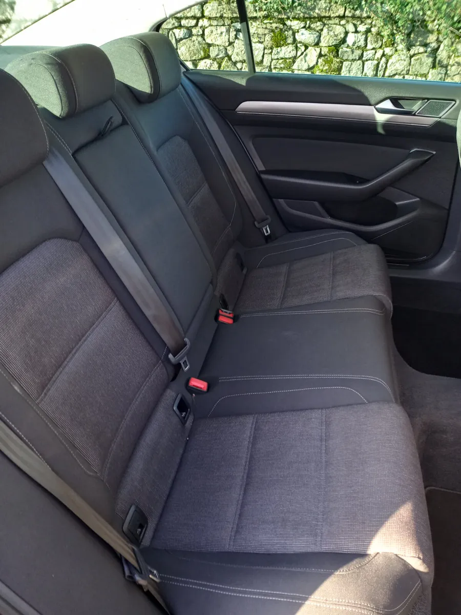 2016 Volkswagen Passat 1.6 Diesel - Image 1