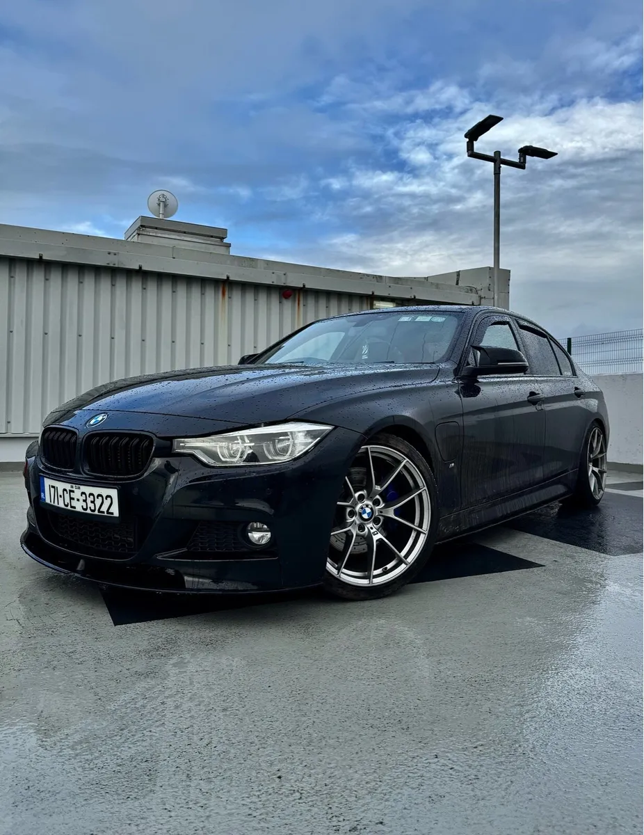 BMW 330e M-Sport 2017 - Image 1