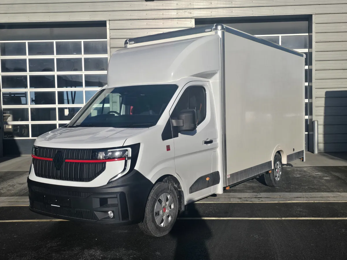 Renault Master Platform Cab 4.5 x 2.5 - Image 2