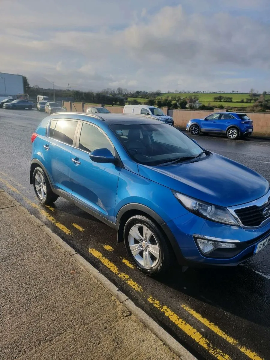 2011 Kia Sportage - Image 2