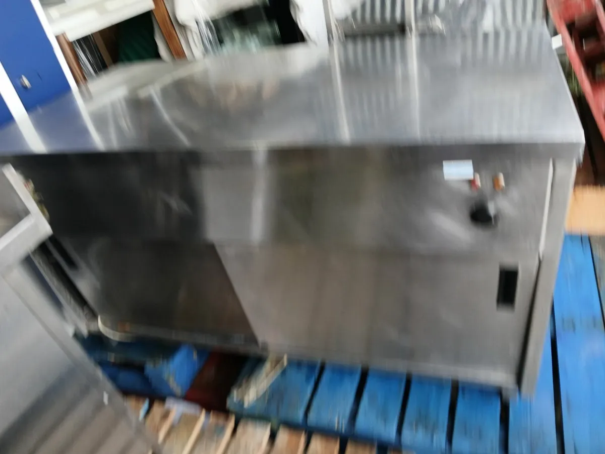 Stainless steel cabbinet  heavey duty bench - Image 2