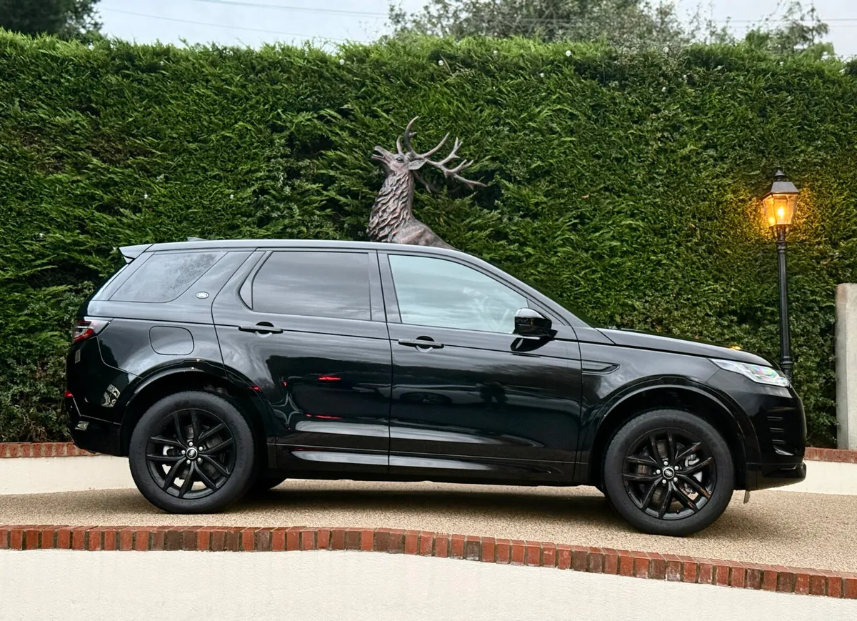 Discovery sport Dynamic se 270BHP huge spec - Image 3