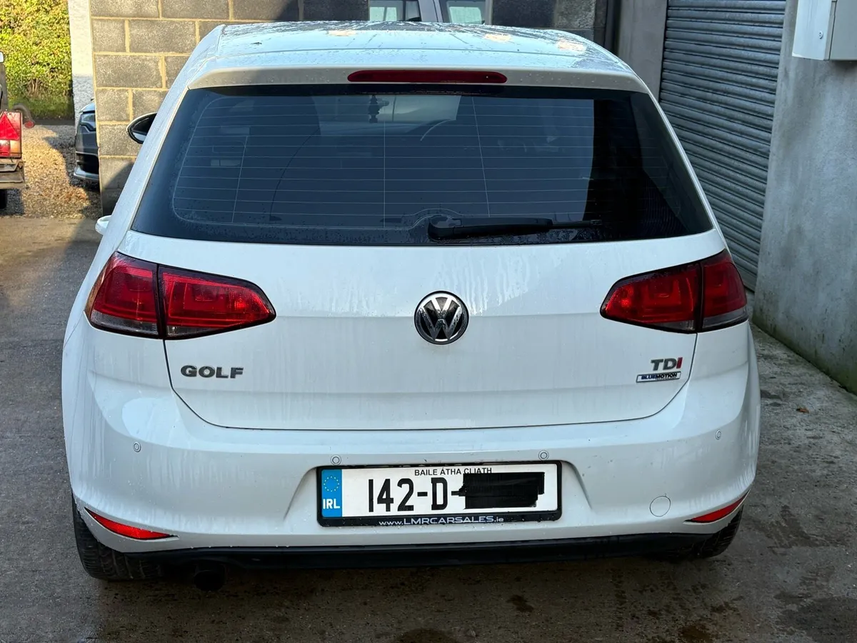 142 VW GOLF - Image 4