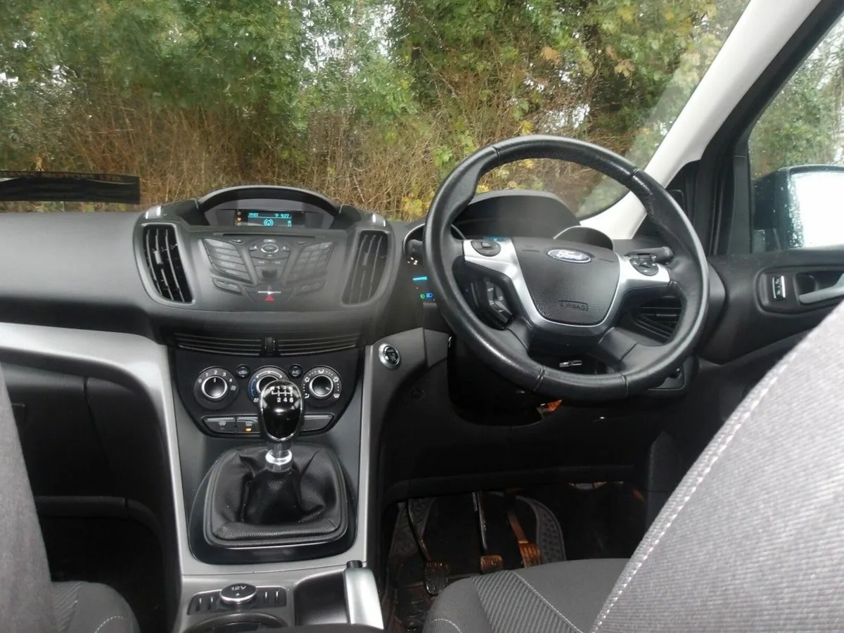 Ford Kuga 2.0TDCI 150PS Zetec - Image 2