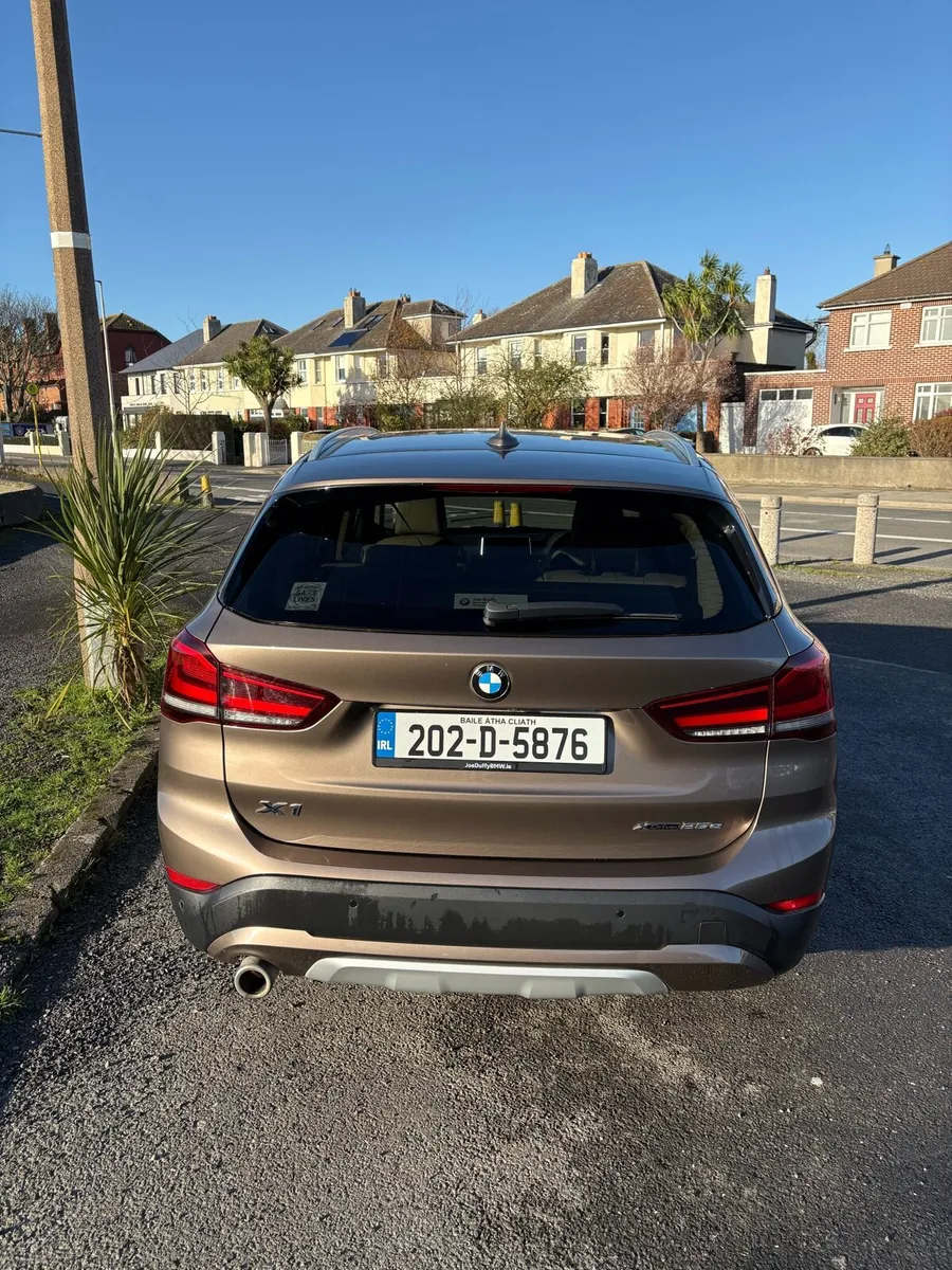 202D BMW x1 Hybrid Low Mileage - Image 3