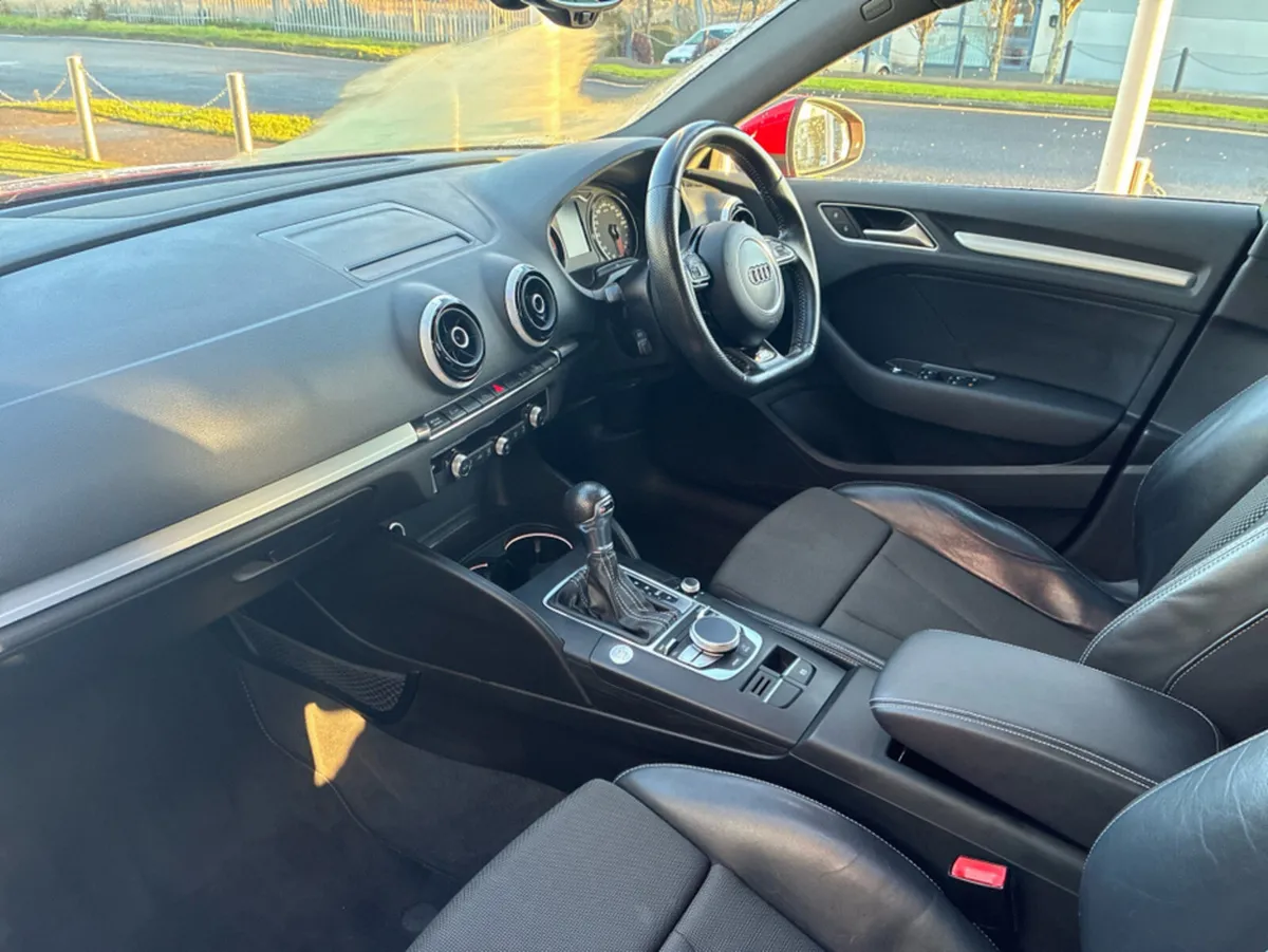 Audi Q3 1.4L Petrol Automatic TFSI S-Line - Image 3