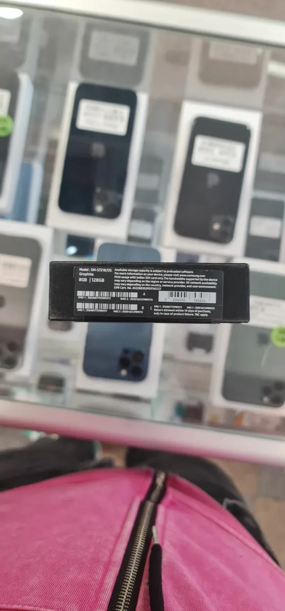 Samsung S24 FE 128 & 256 GB BRAND NEW - Image 3
