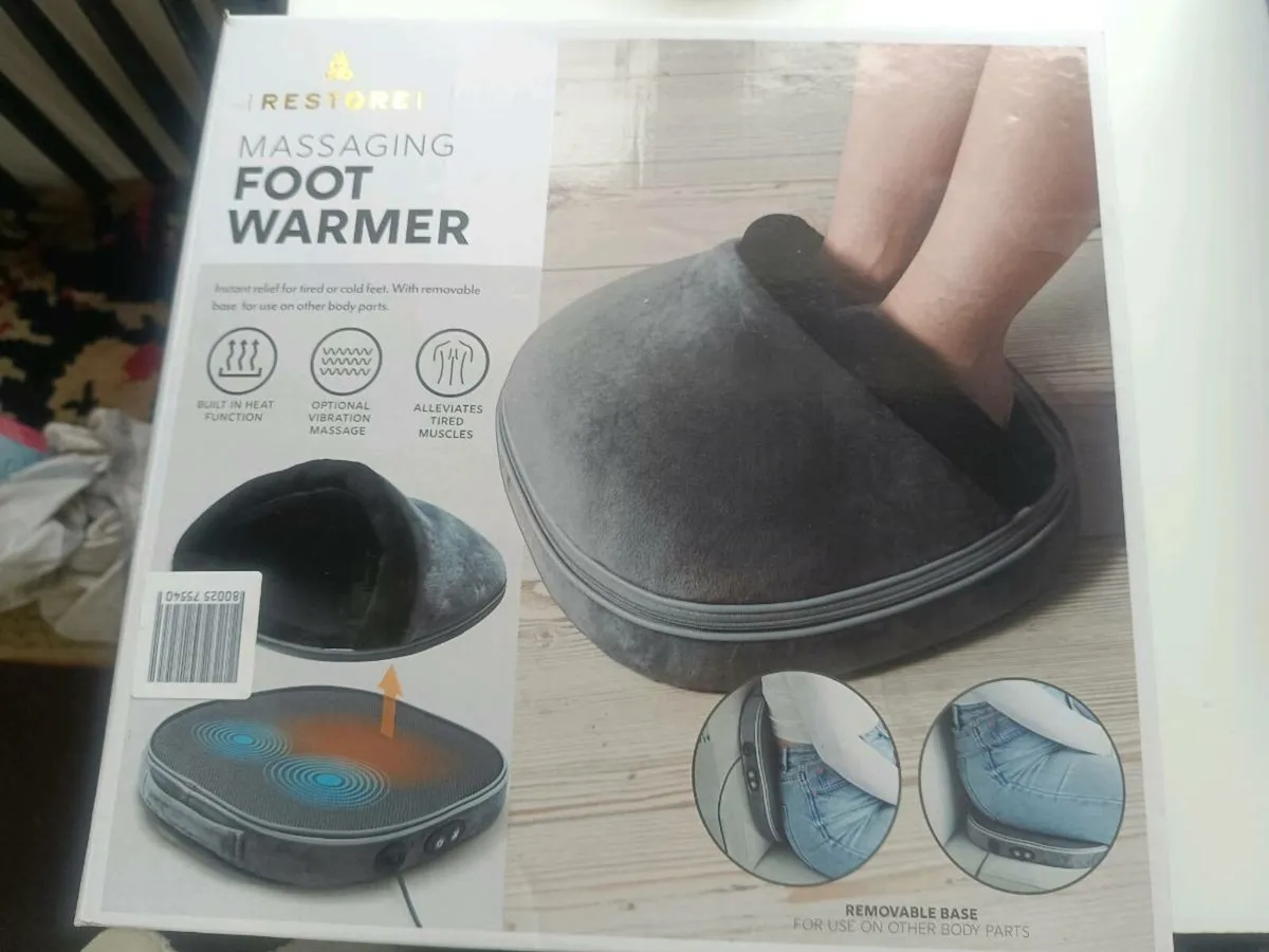 Foot warmer and massageer - Image 1