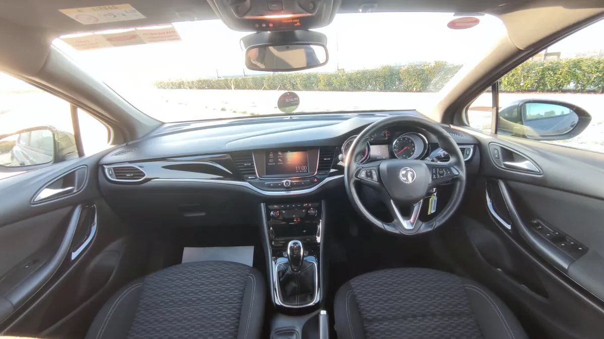 Vauxhall Astra 2016 - Image 2