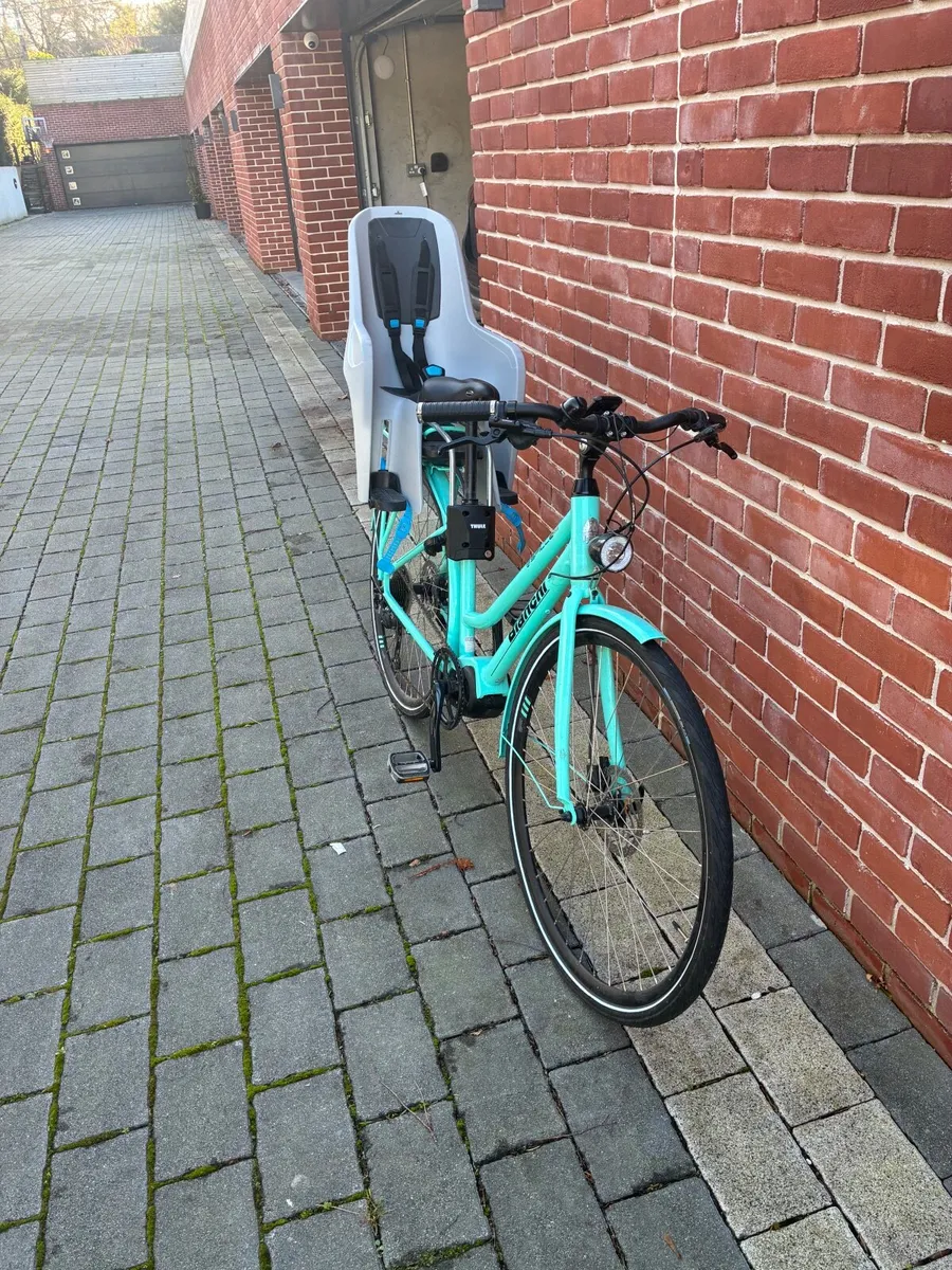 Bianchi Electric Bike - Image 2