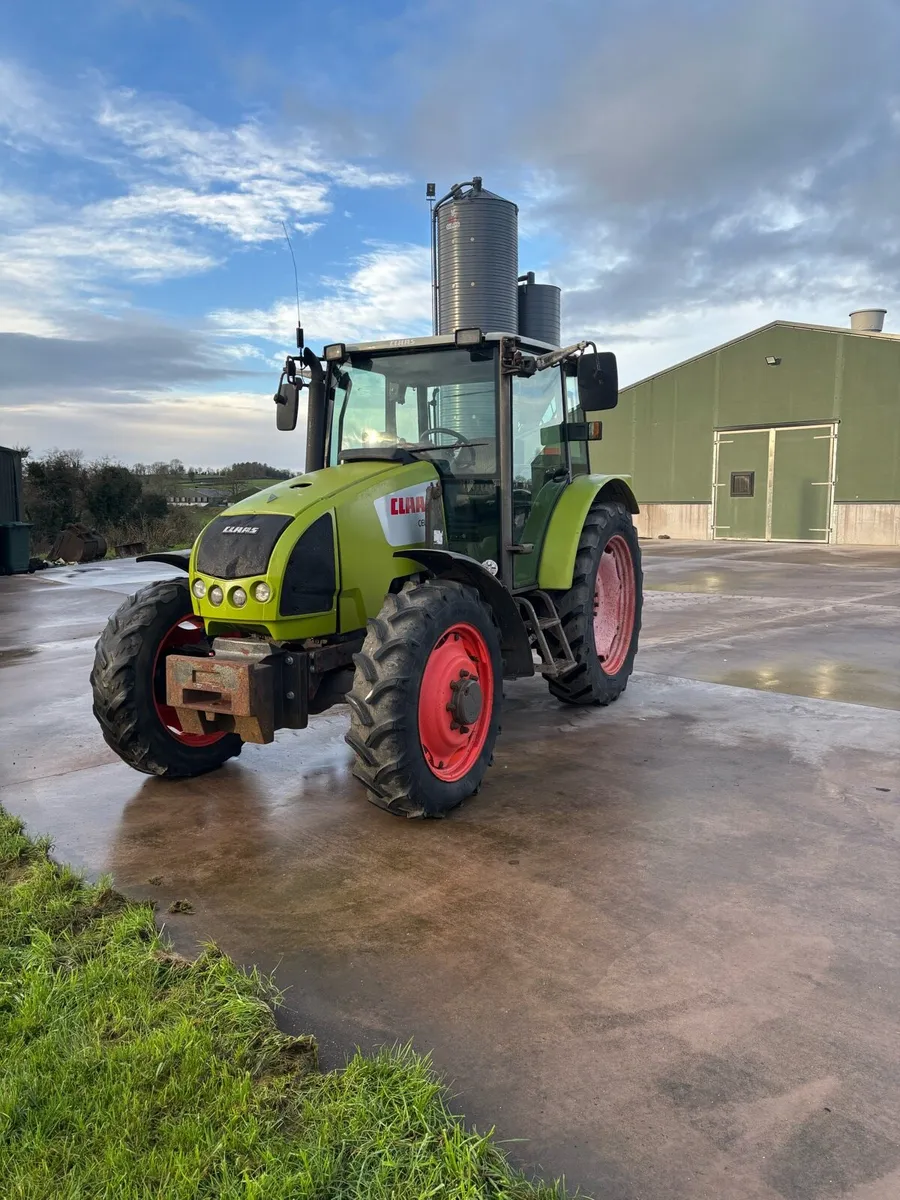 class tractor - Image 3