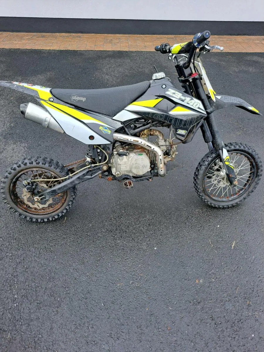 Stomp 140cc small wheel pit bike - Image 3