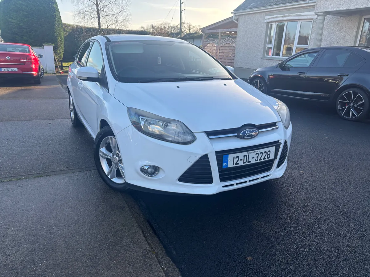 Ford Focus 2012 - Image 1