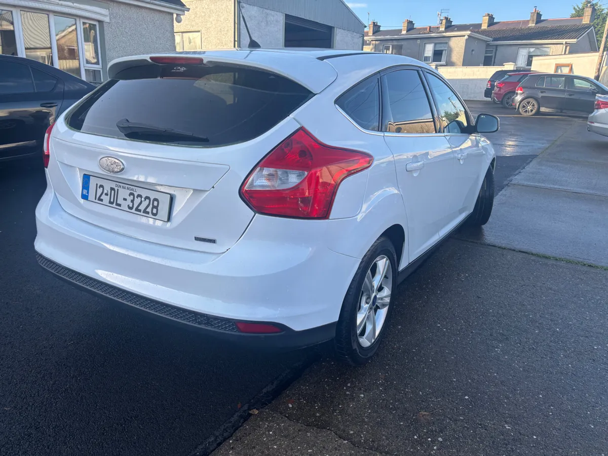 Ford Focus 2012 - Image 4