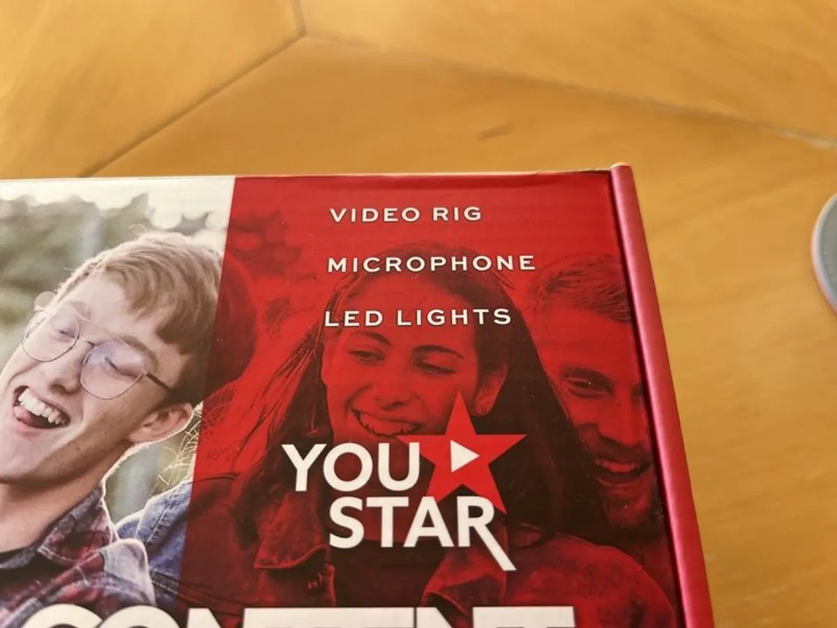 Content creator video kit to use with your own smartphone. - Image 3