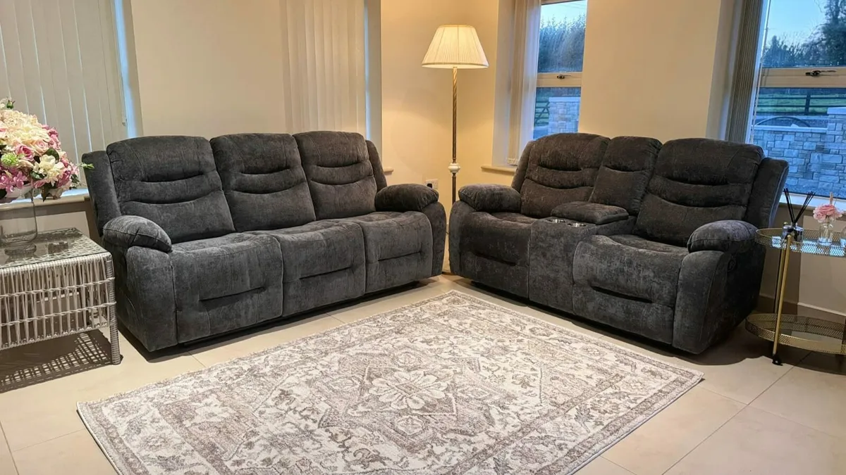 Benson sofa 3 2 1 available for delivery - Image 3