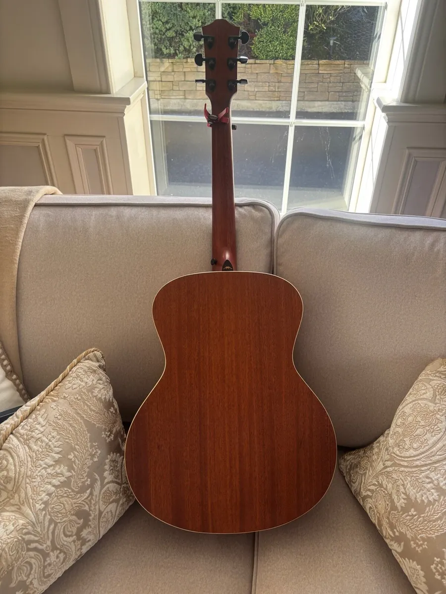 Beginner Acoustic Guitar (Bromo BAA2) - Image 4