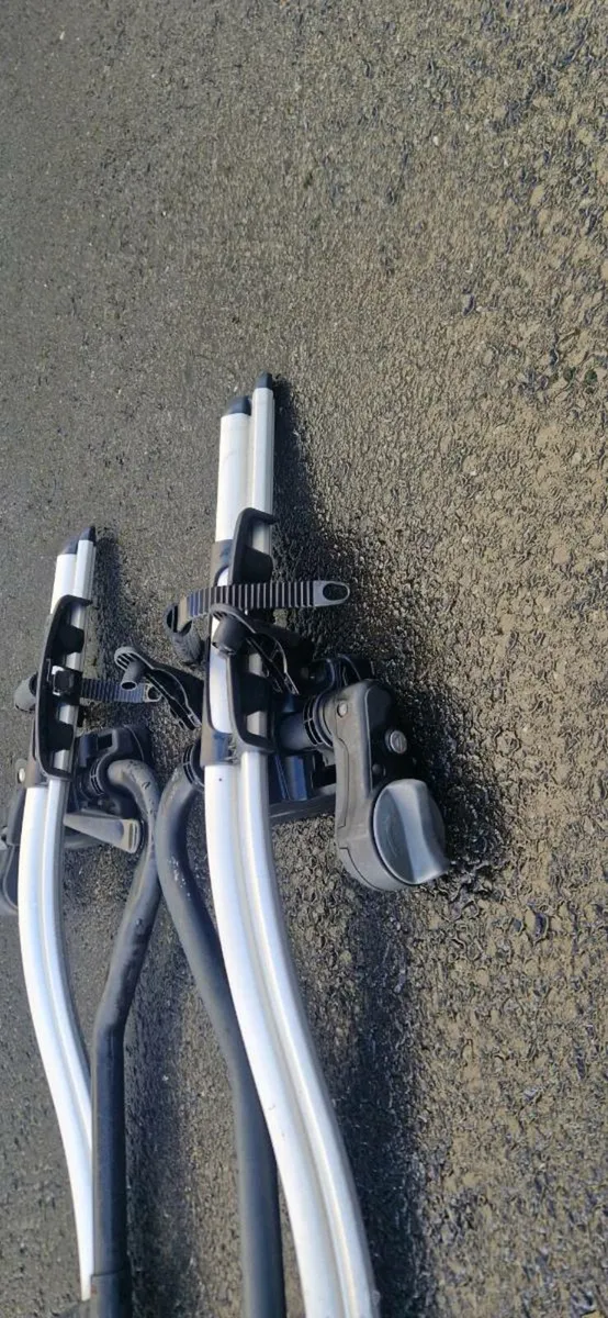 Thule bike carrier - Image 4