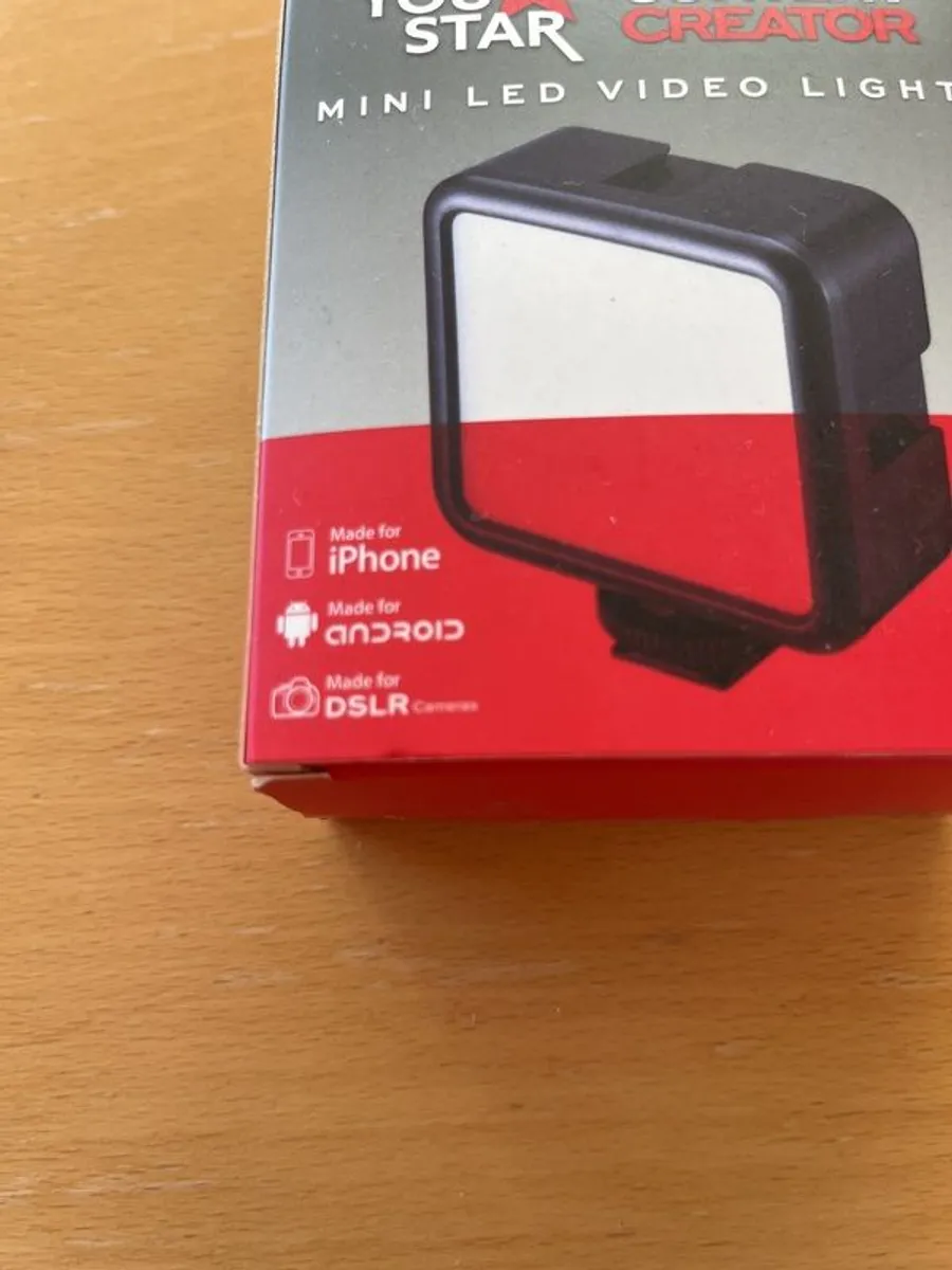 Mini LED video light for Phone or DSLR camera - Image 2