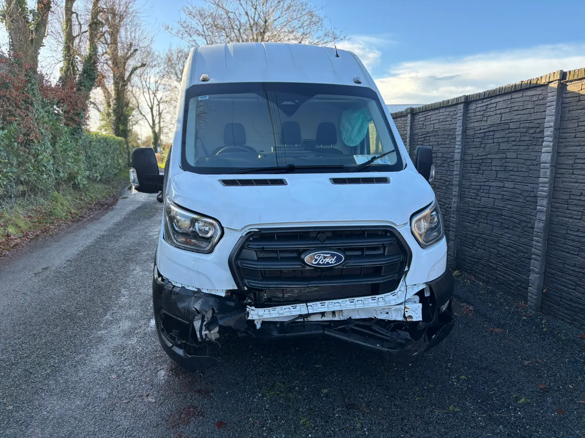 2025 Ford Transit - Image 4