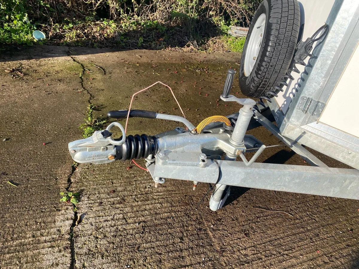 Ifor Williams 105 box trailer - Image 2