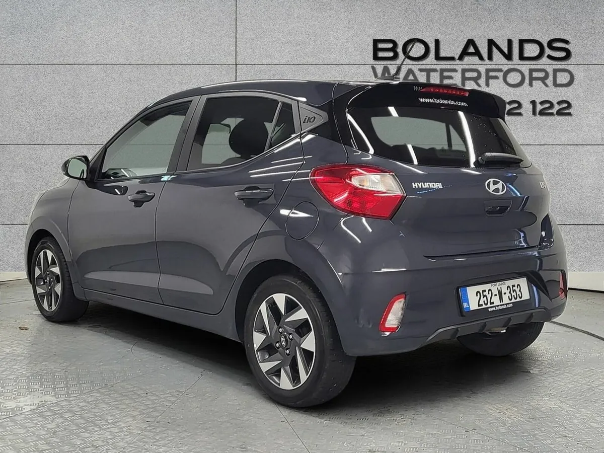 Hyundai i10 Deluxe plus Finance From €96 per week - Image 3