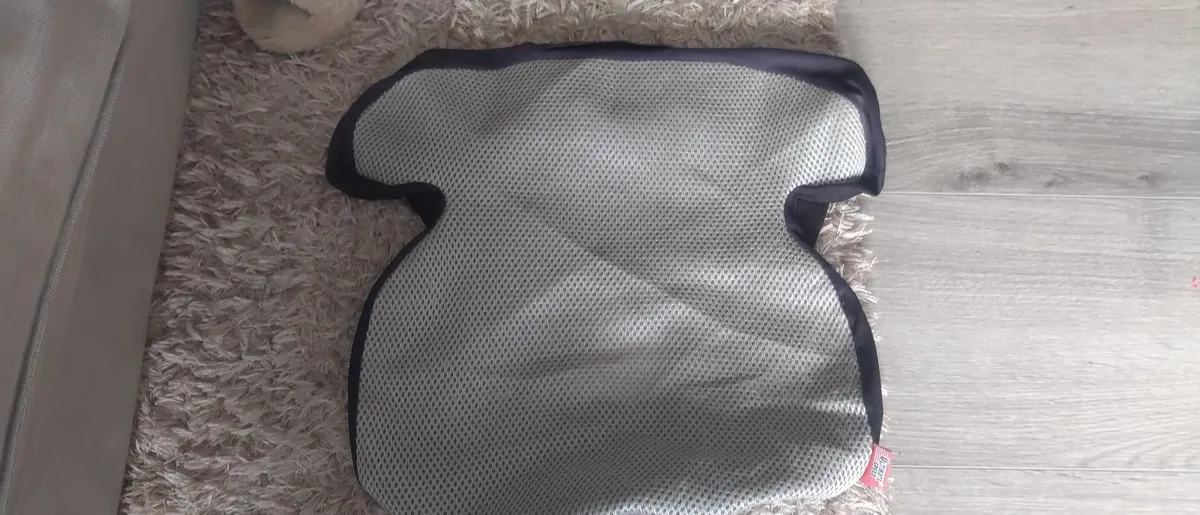 extra car for seat booster - Image 1