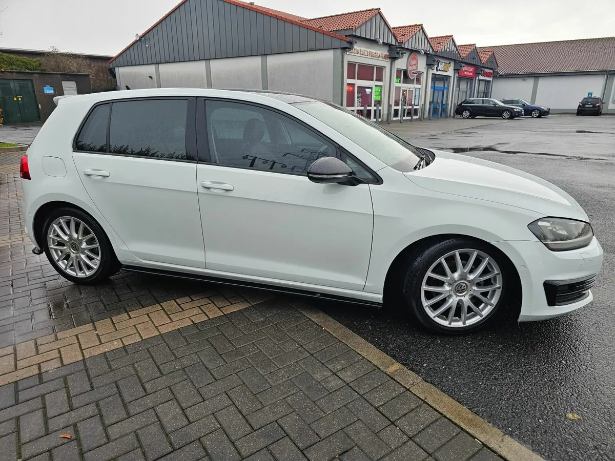 Vw Golf 2015 1.4TFSI Automatic with Sunroof - Image 4