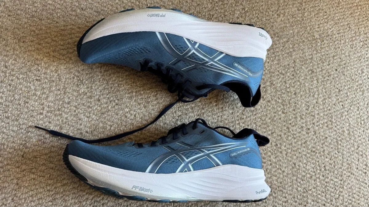 ASICS Gel Kayano 32 - Image 4