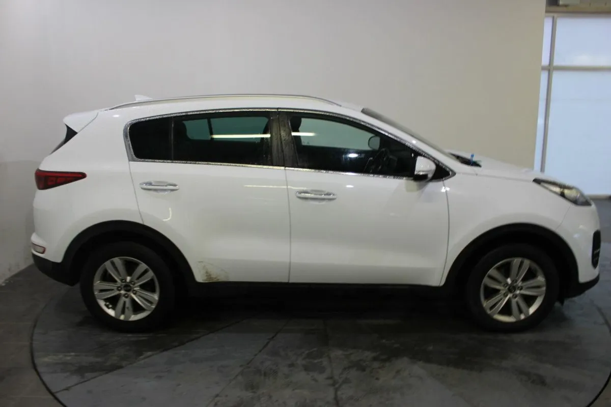 Kia Sportage Ex 5DR - Image 2