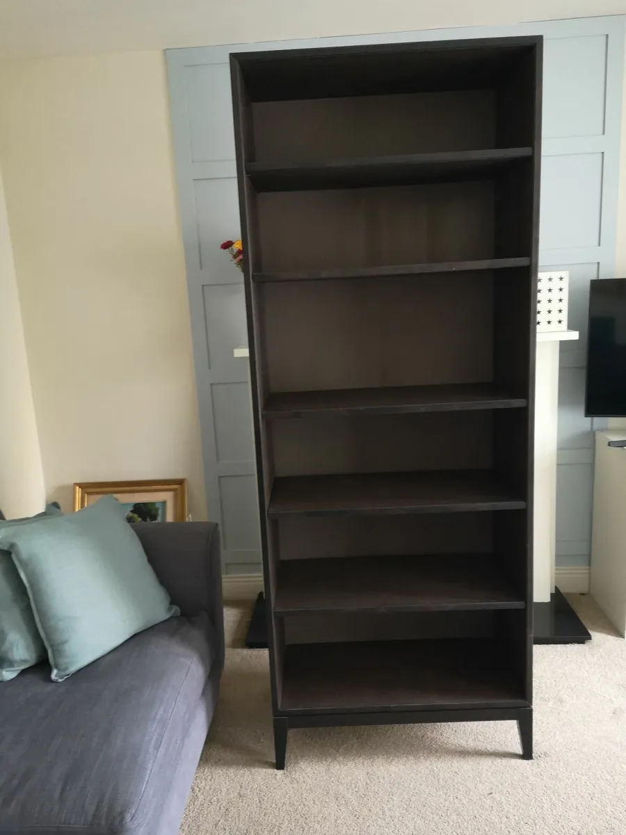 Deep Bookshelf - Image 2