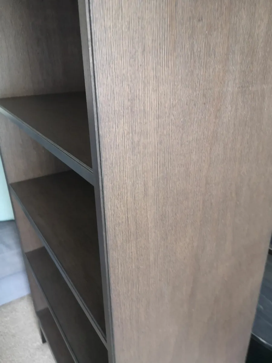 Deep Bookshelf - Image 4
